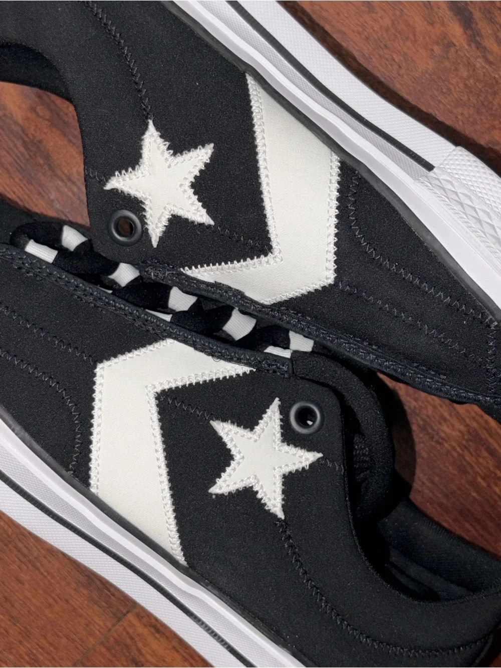 Converse size 11.5 Black and White shoes Low Top